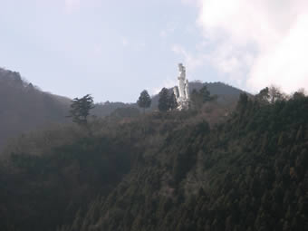 白雲山・鳥居観音